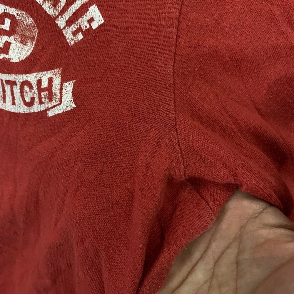 Abercrombie & Fitch Long Sleeve T-Shirt Mens Medium Red Muscle Fit Vintage Y2K - Picture 3 of 9